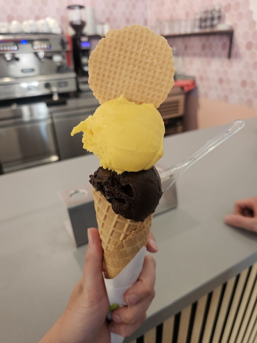 Inti Gelato & Caffè Photo 5