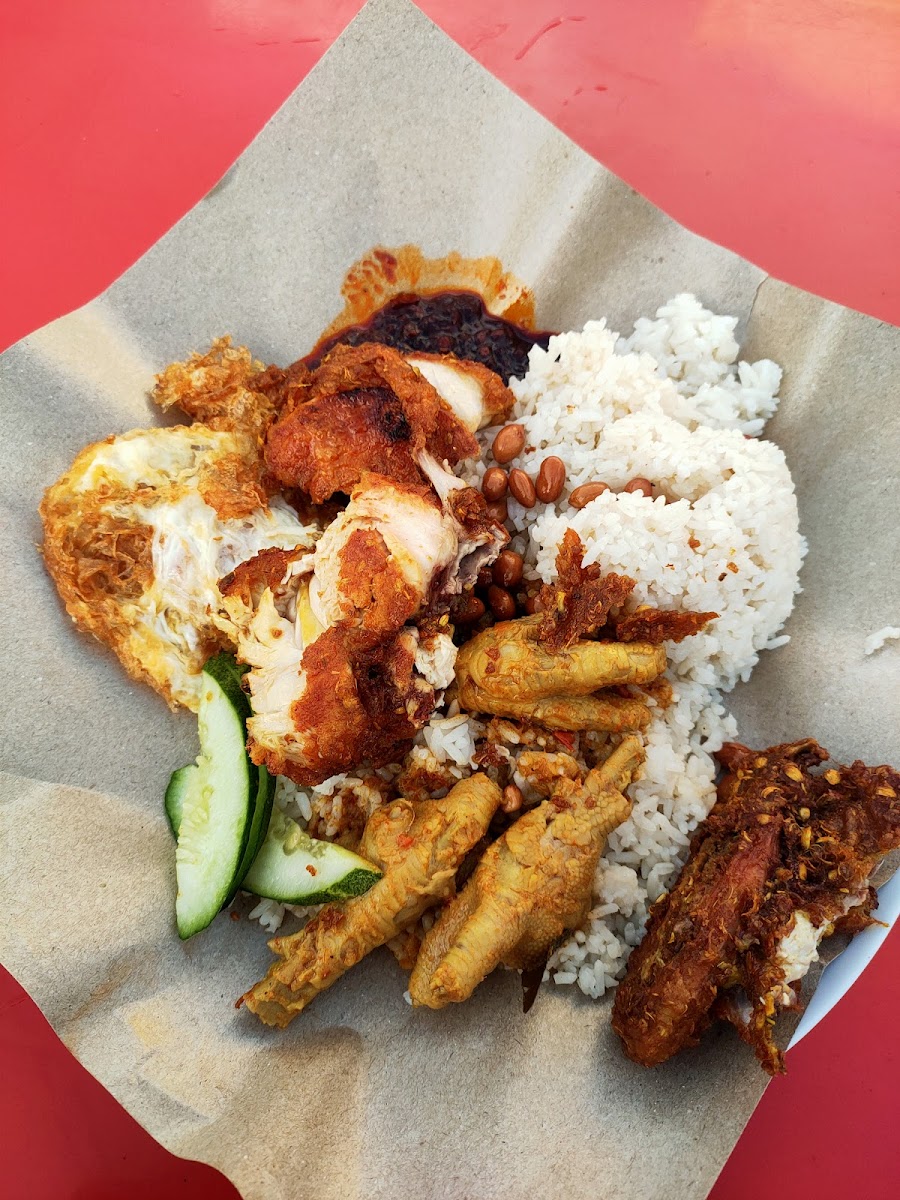 Nasi Lemak Stall@Rosemerah Photo 6