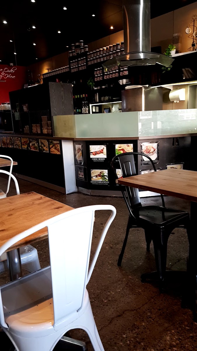 Cravin' Crepes Niddrie Photo 2