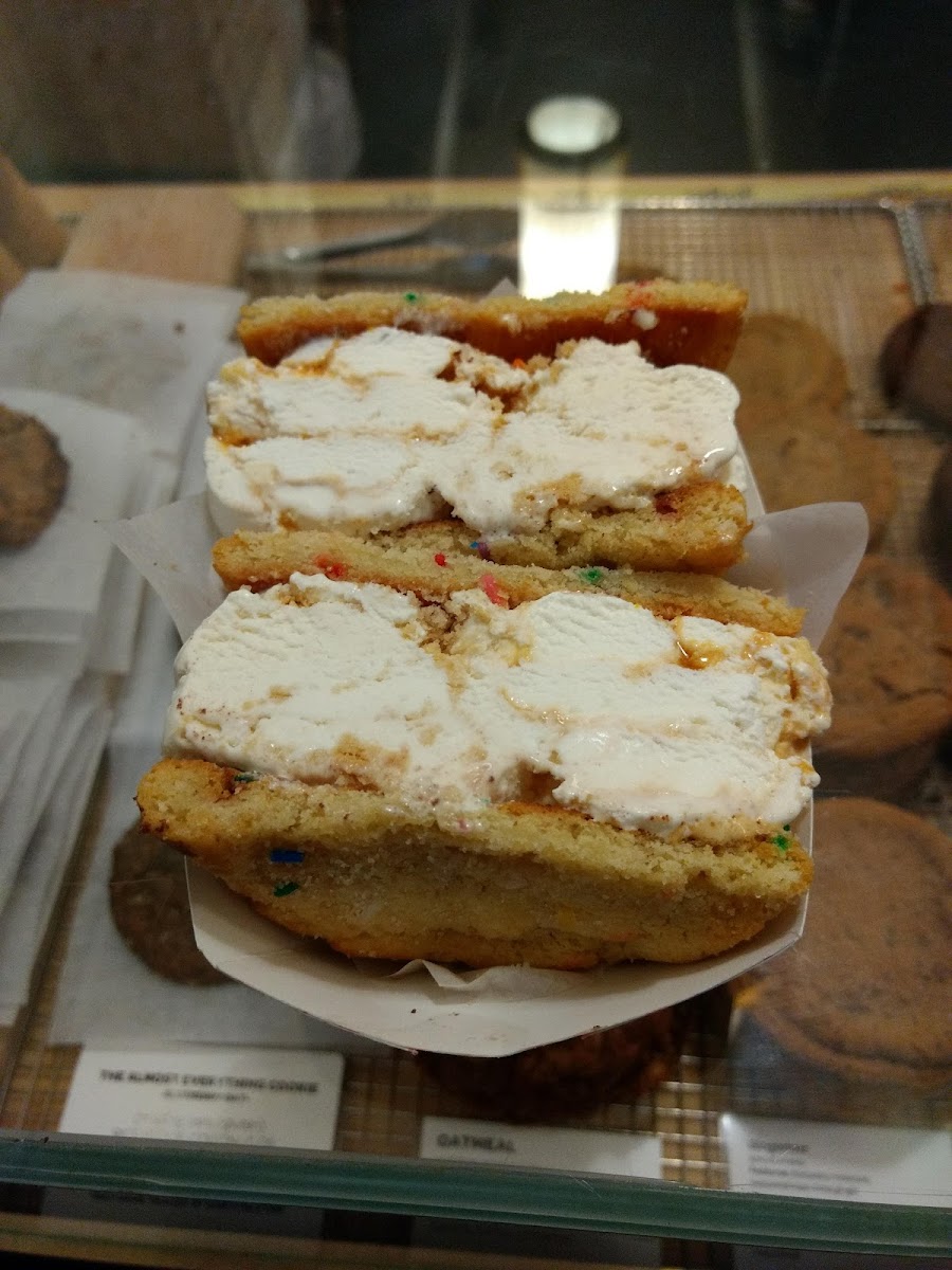 Bang Bang Ice Cream & Bakery Photo 7