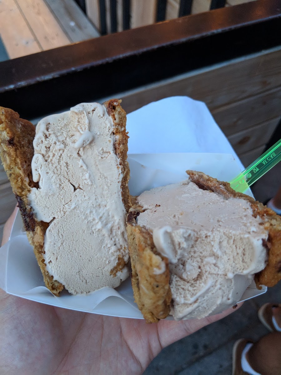 Bang Bang Ice Cream & Bakery Photo 9