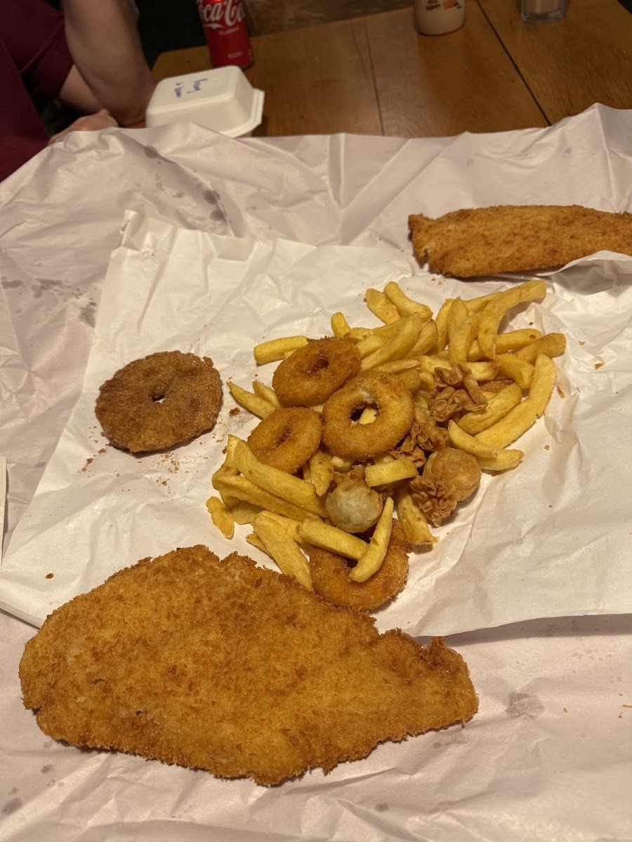 AHOY Takeaways Photo 3