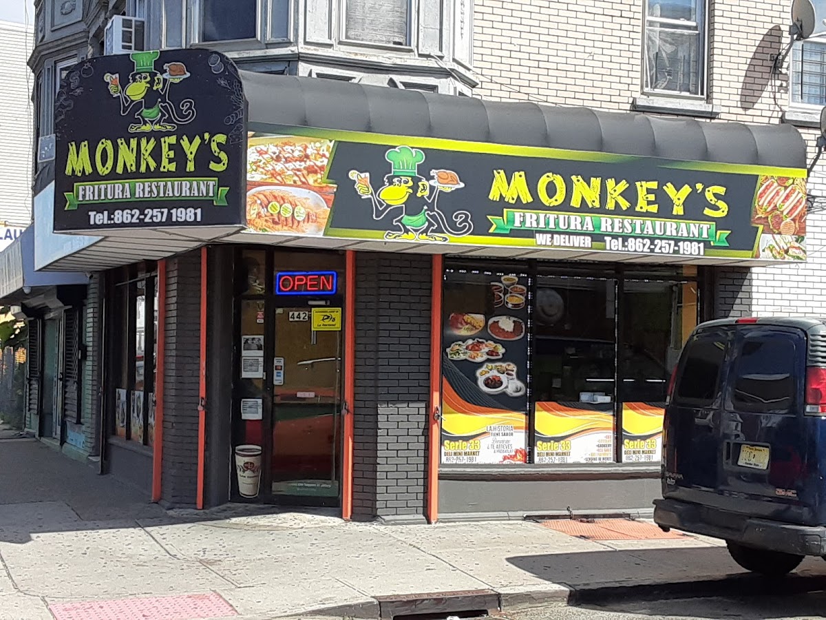 3 Monkey's Fritura Restaurant Photo 9