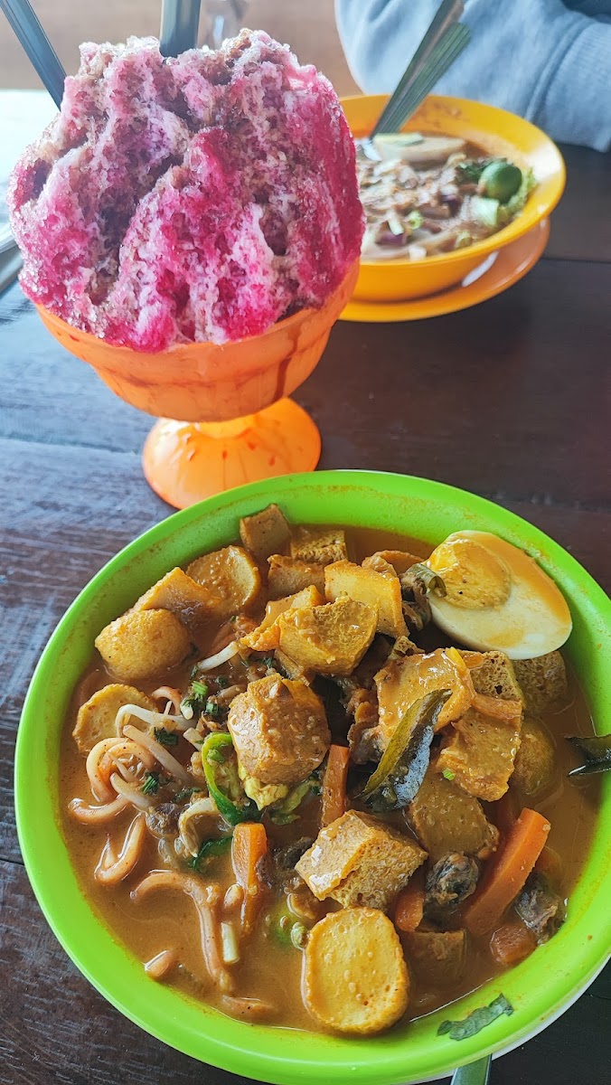 Kedai Makan Sri Pantai Mak Jah Photo 8