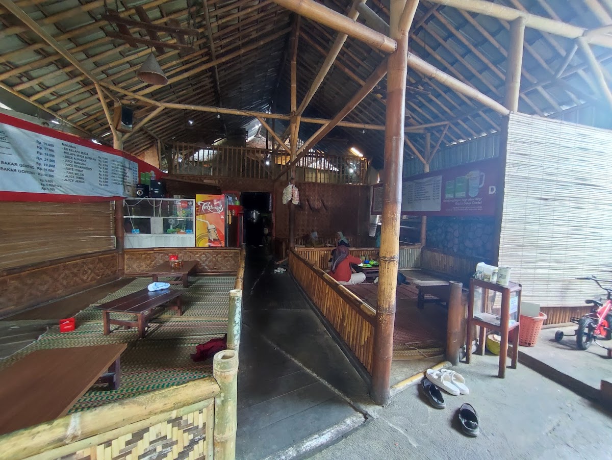Rumah Makan Lesehan Zembar Photo 4