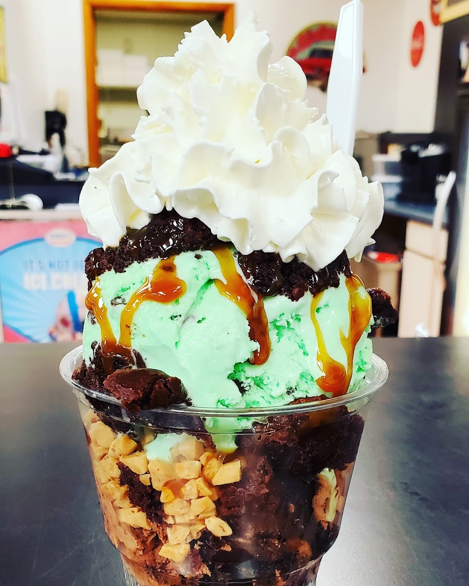 Beanie's Ice Cream-Candy Parlor Photo 2