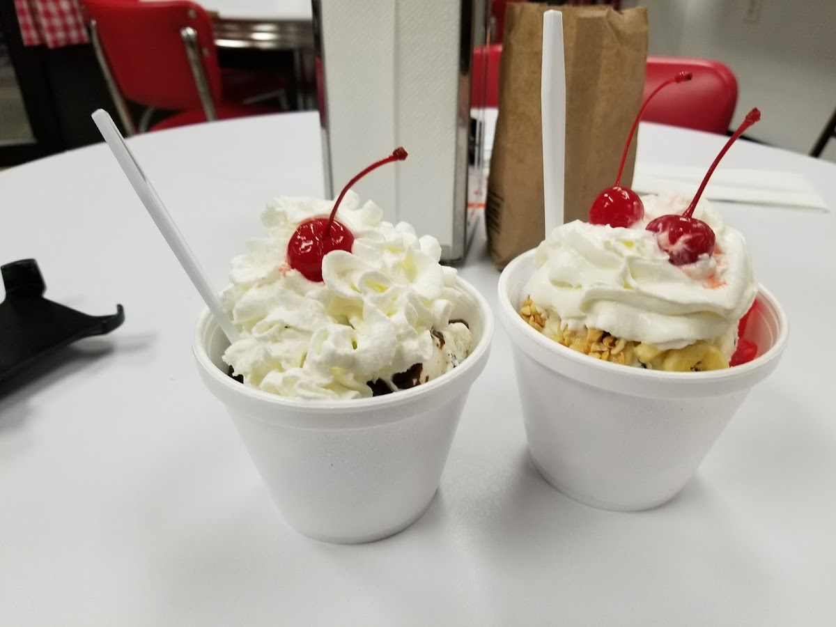 Beanie's Ice Cream-Candy Parlor Photo 3