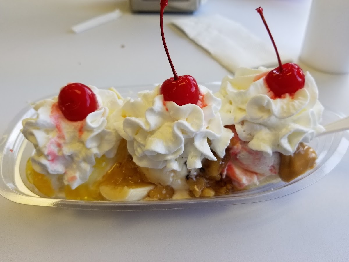 Beanie's Ice Cream-Candy Parlor Photo 6
