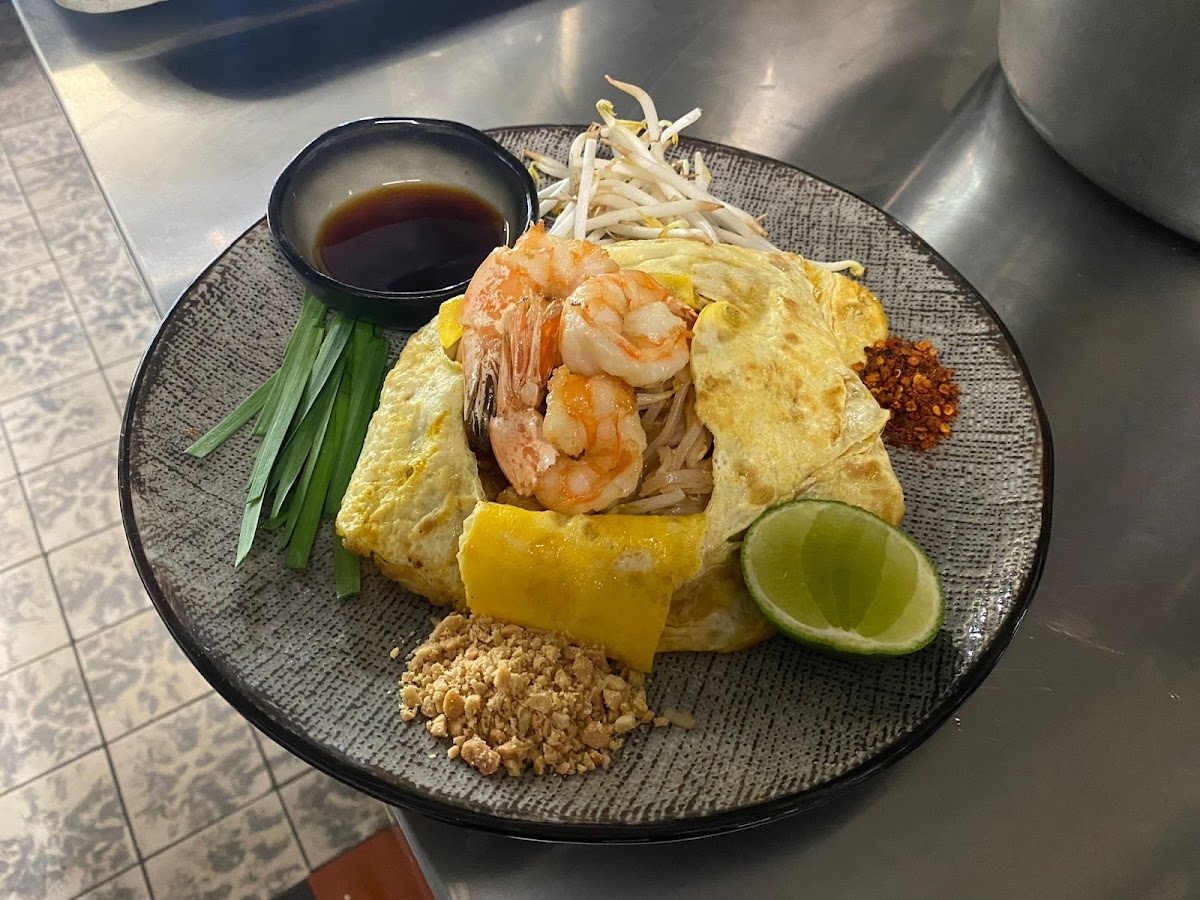 Pad Thai Modern Thai Cuisine Photo 3