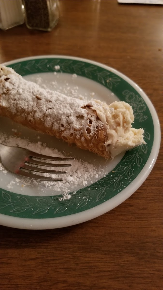 Luigi's Pizzeria Photo 7