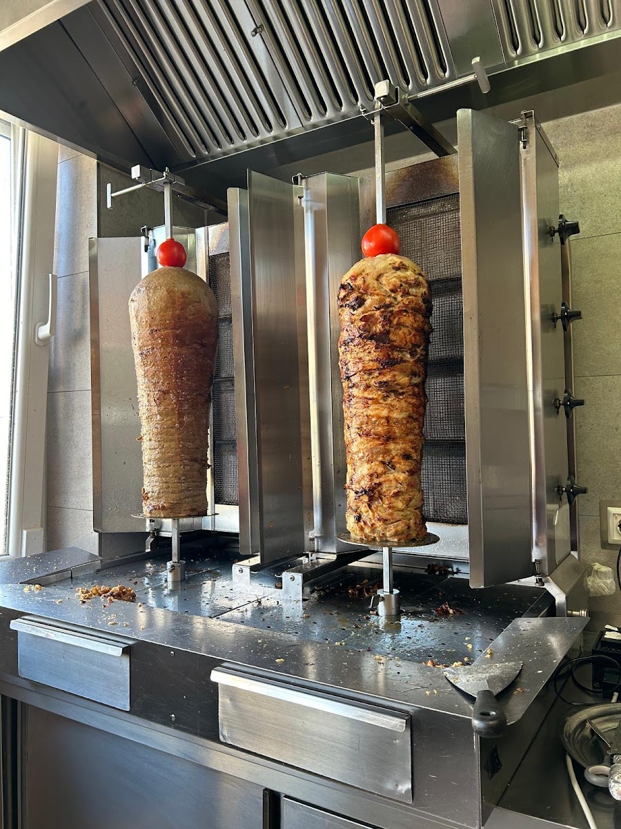Meggy`s Pizza & Kebap Haus Photo 10