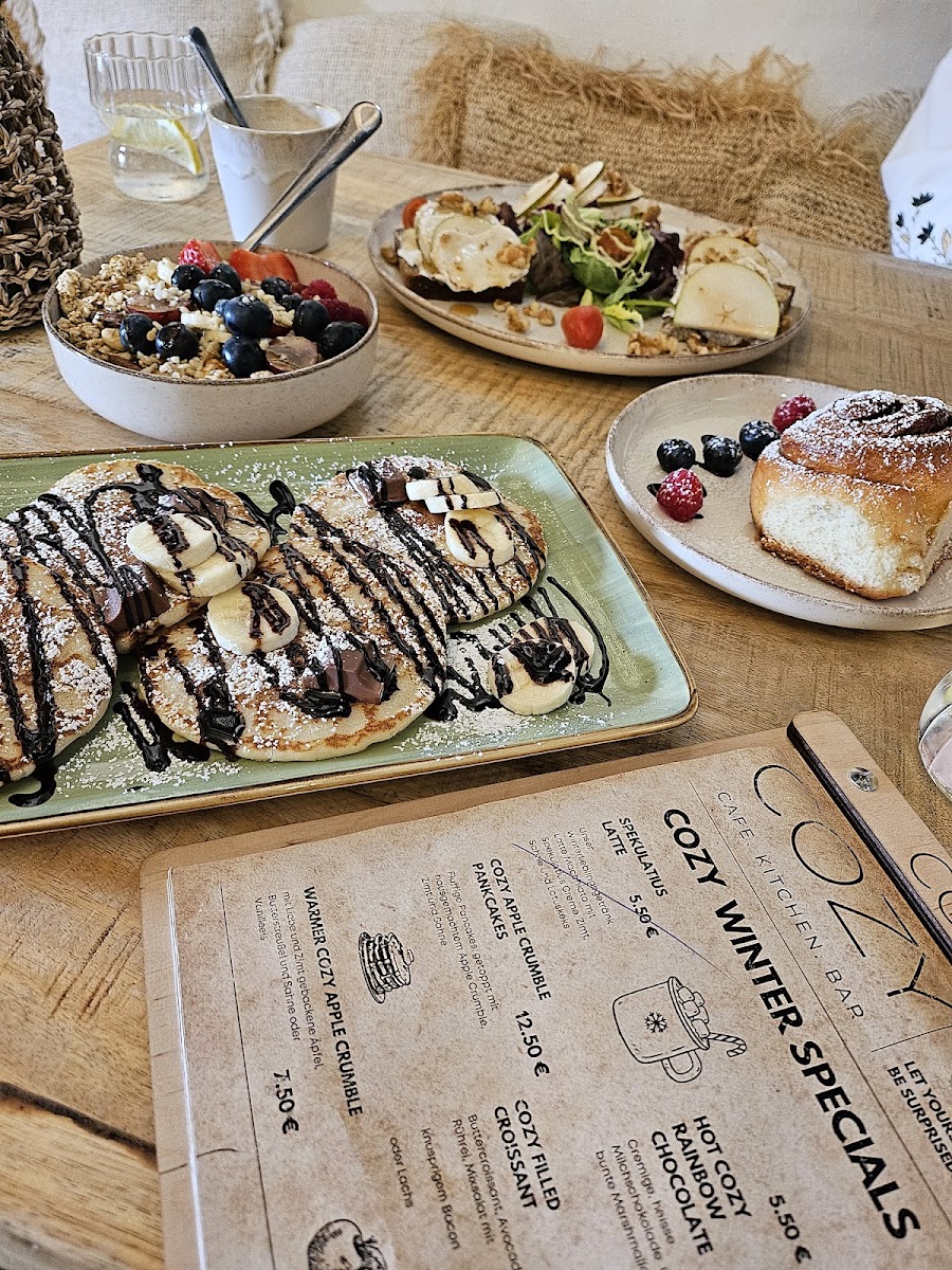 COZY Cafe Kitchen Bar Photo Menu 6
