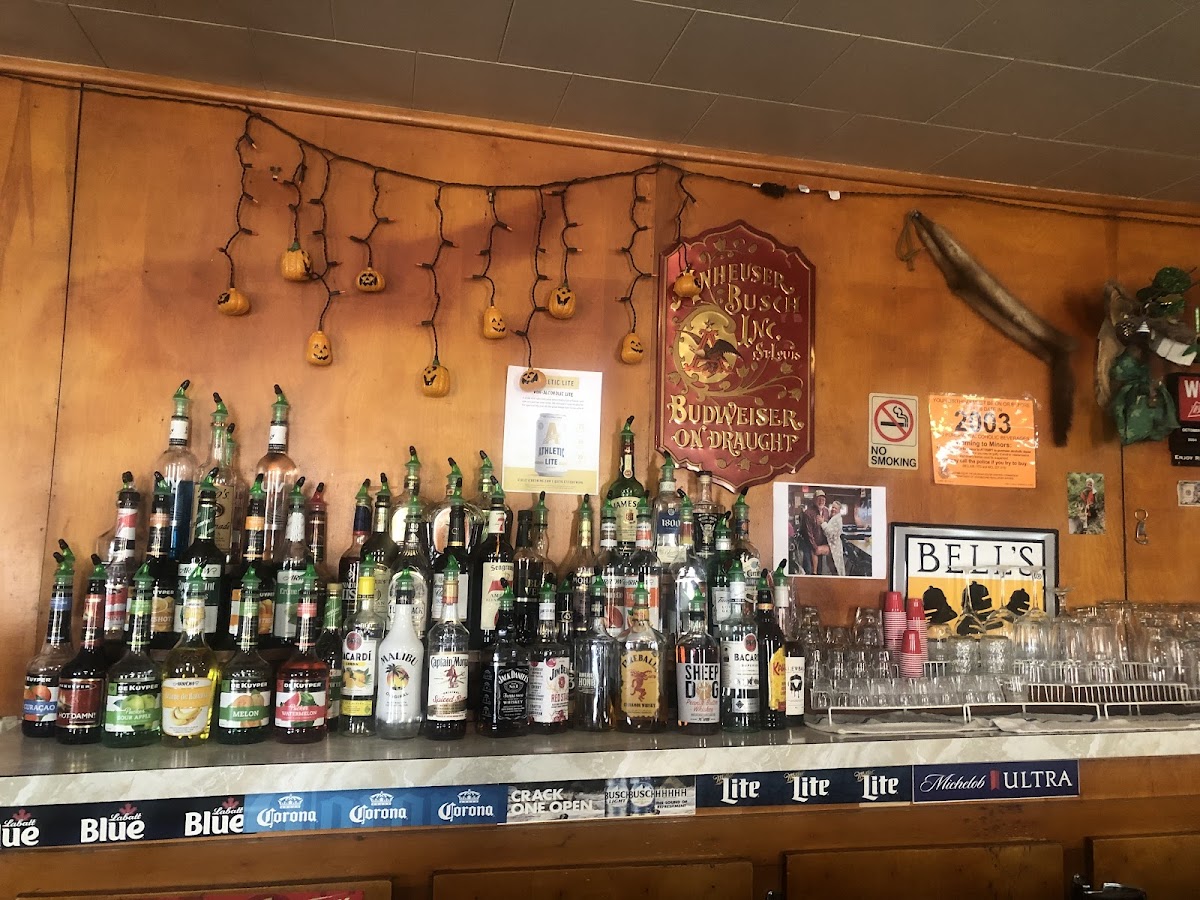 Shamrock Tavern Photo 6