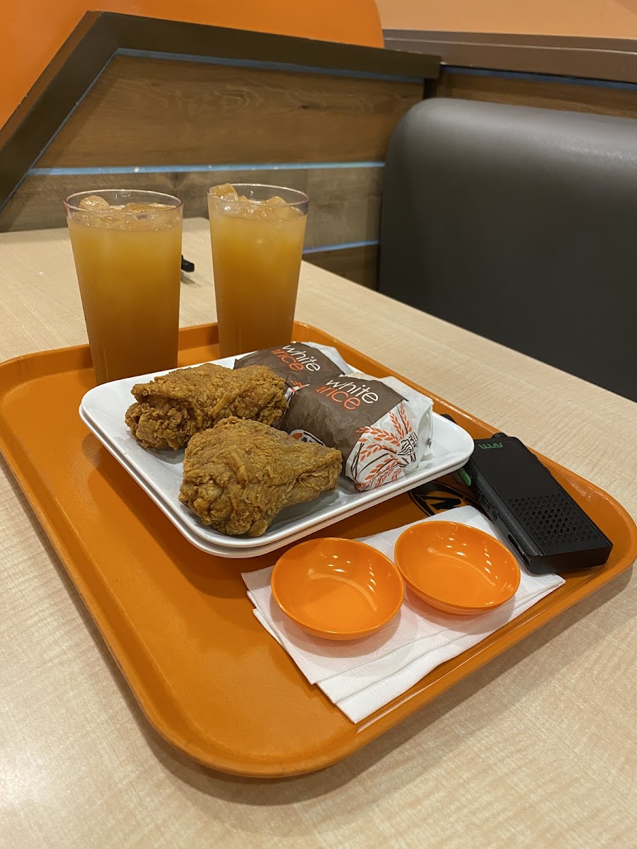 A&W Bandara Soekarno-Hatta Terminal 3 Parkir Photo 3
