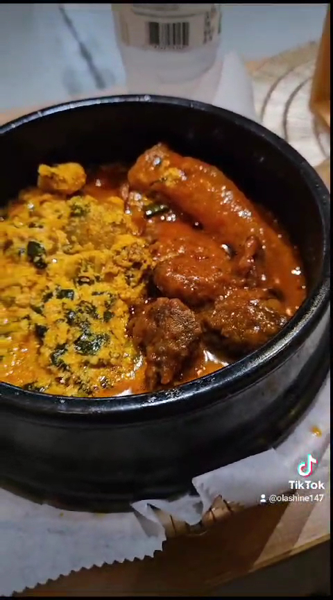 EJIDE AFRICAN RESTAURANT AND BAR Photo 2