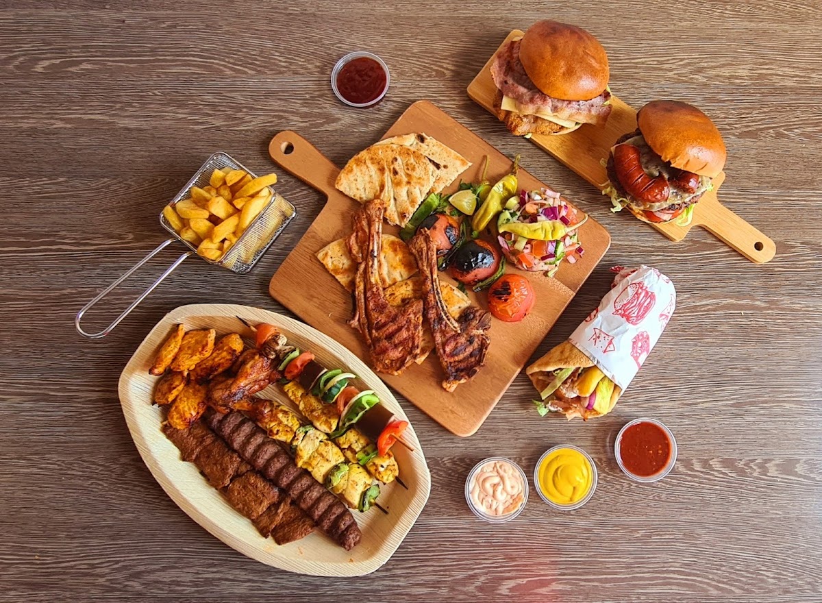 Gourmet Grill Photo 3