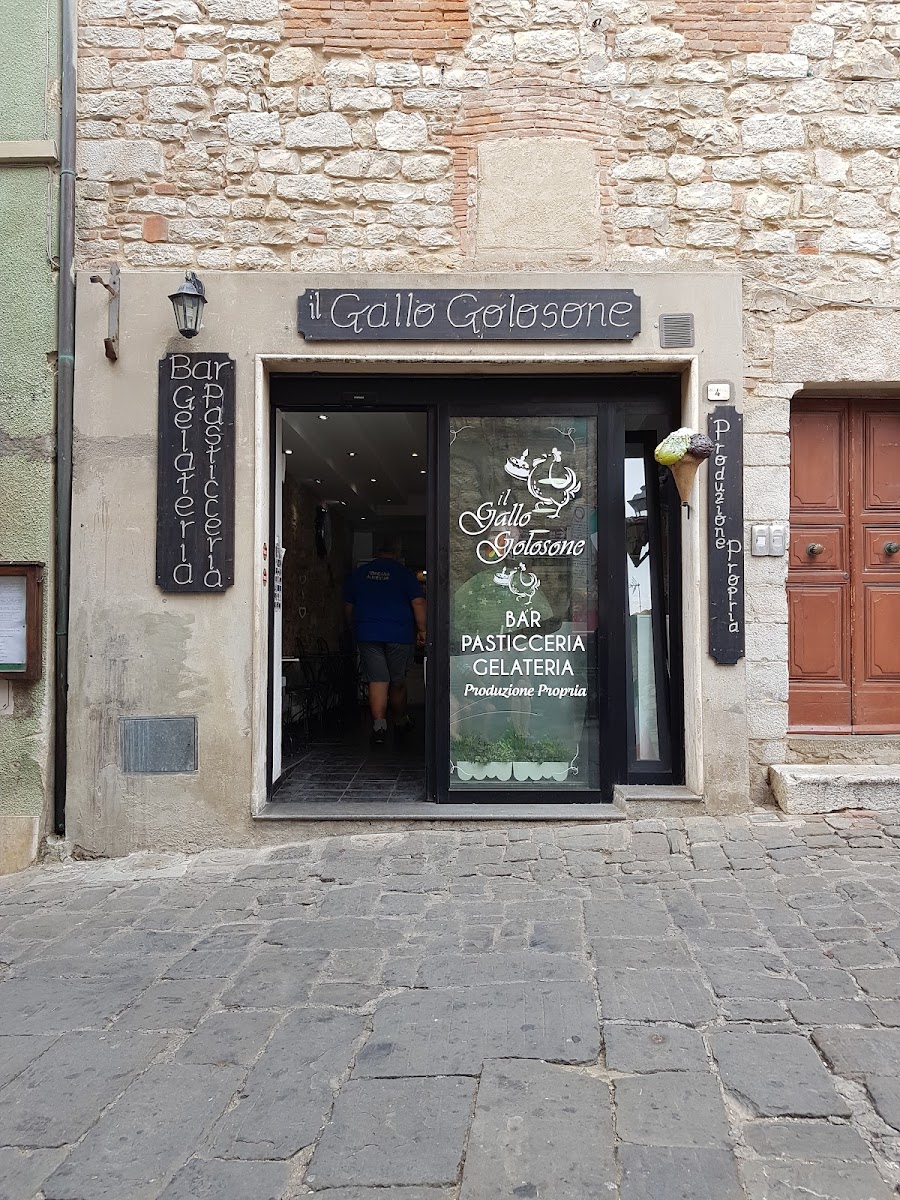 Il Gallo Golosone