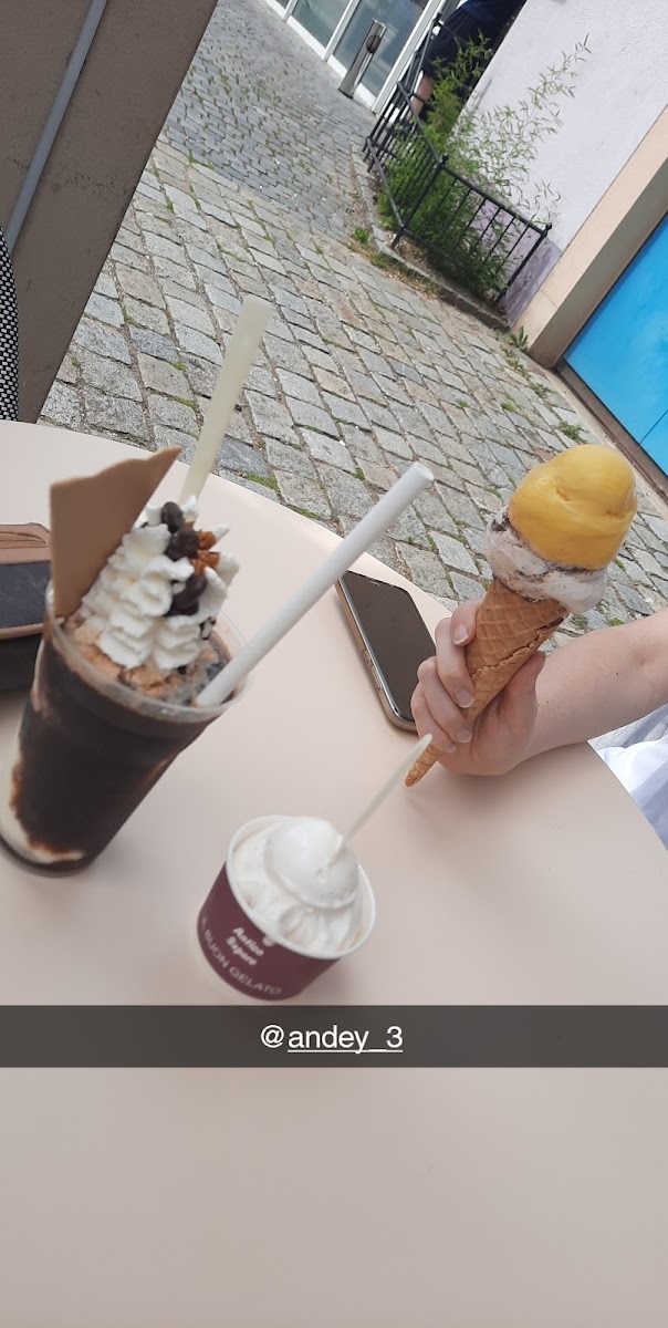 Eisdiele Regenstauf Photo 8