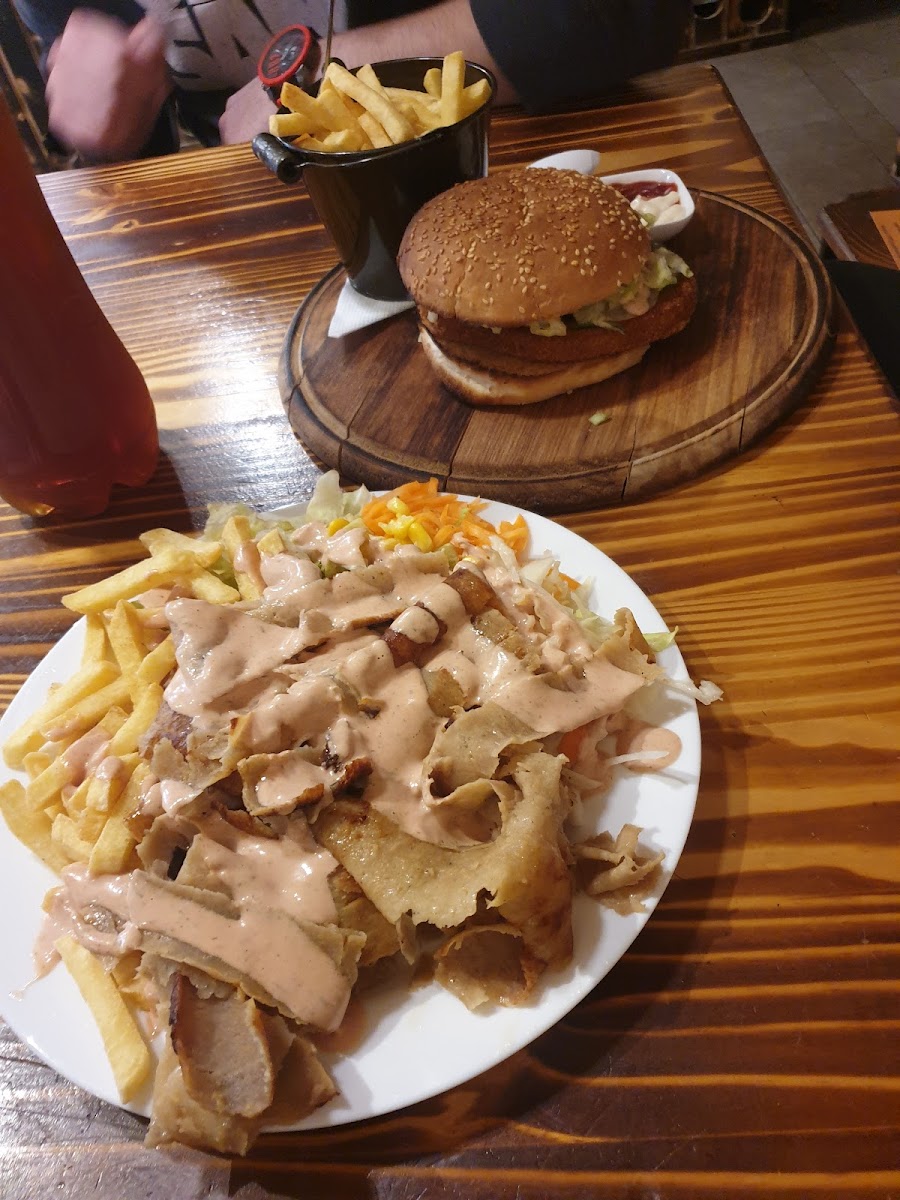 Barisa Pizzeria und Kebabhaus Photo 7