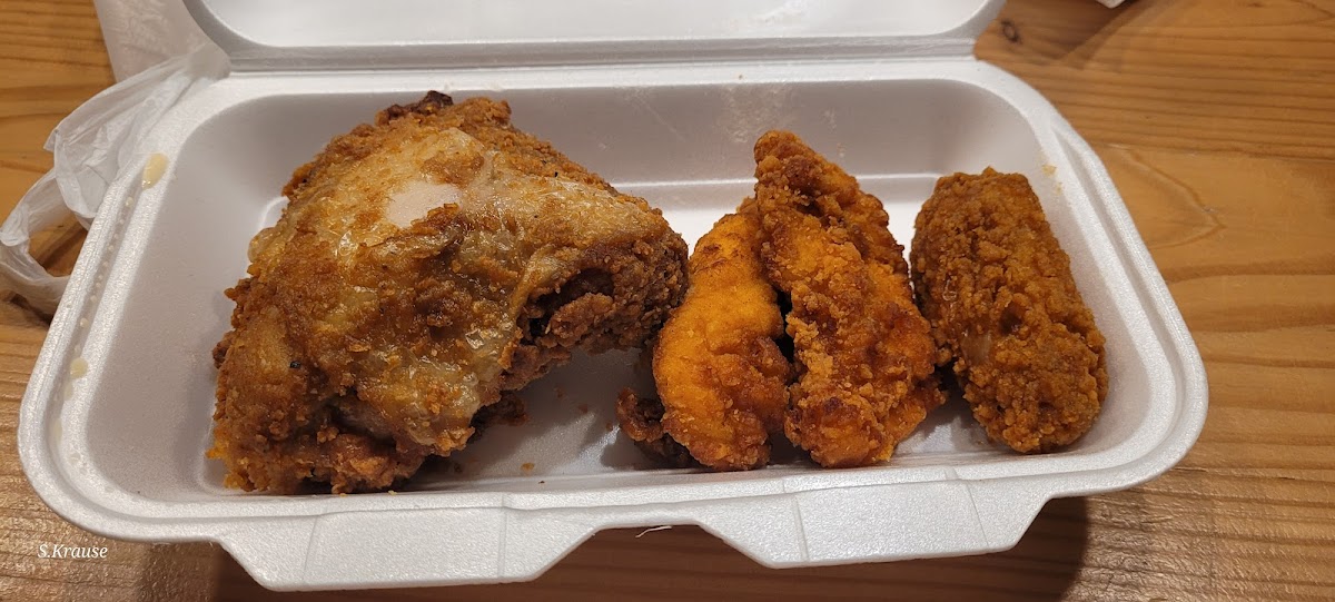Kalos Chicken & More Photo 8