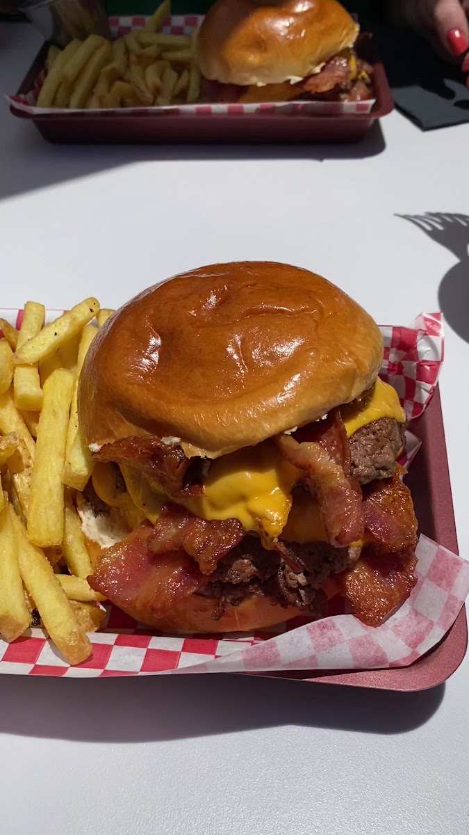 Bronx Burger Factory Photo 10