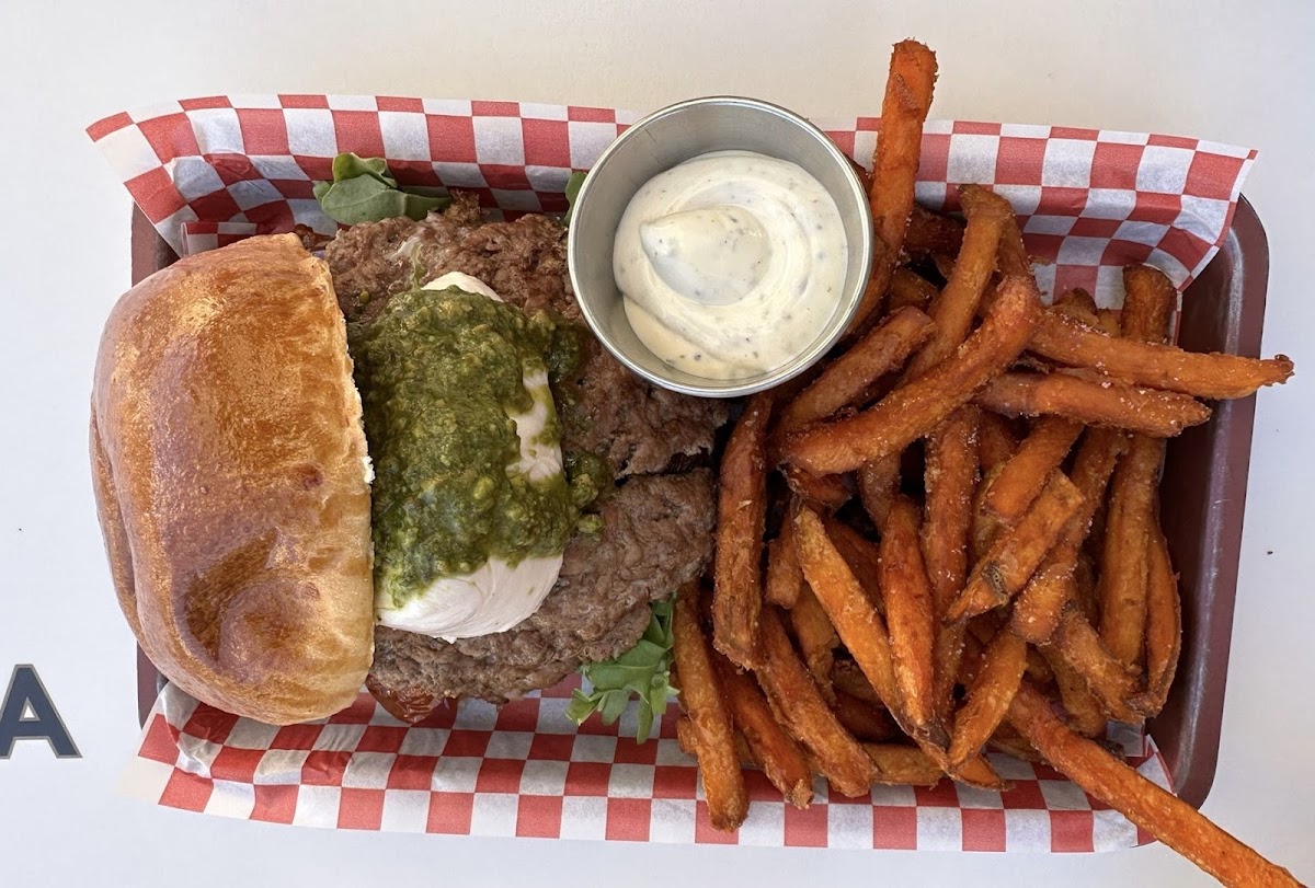 Bronx Burger Factory Photo 9