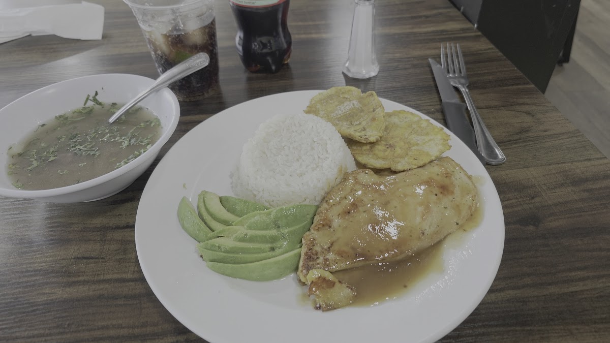 Los Criollos Colombian Restaurant Photo 2