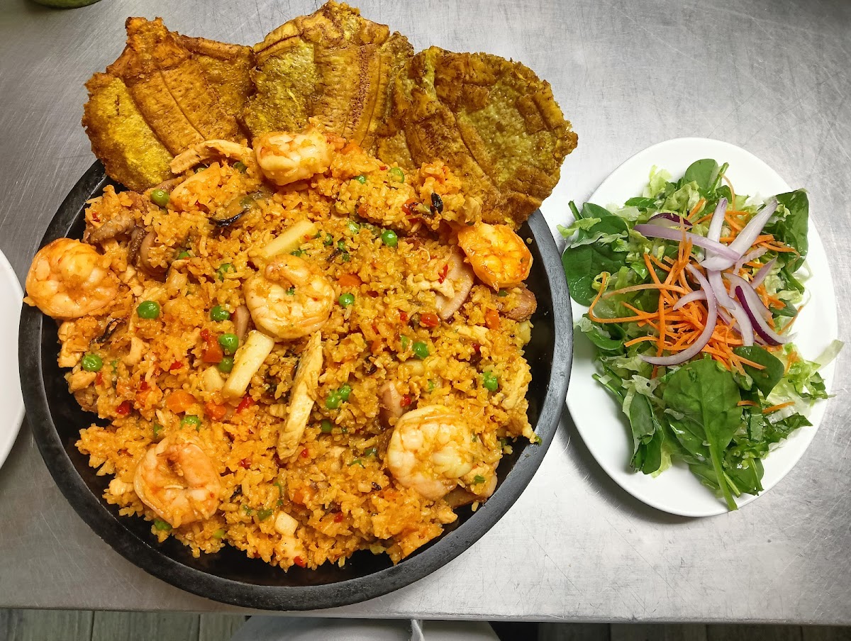 Los Criollos Colombian Restaurant Photo 8