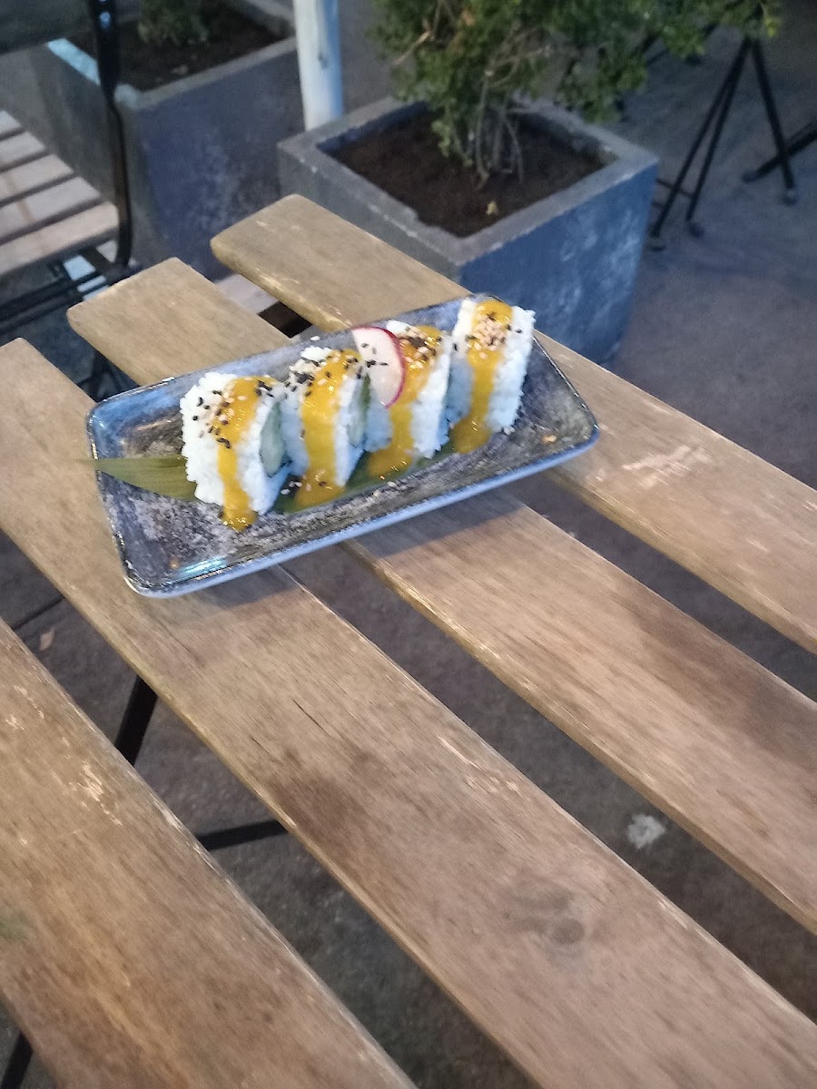 Rollo - Sushi Pokè Bar Photo 9