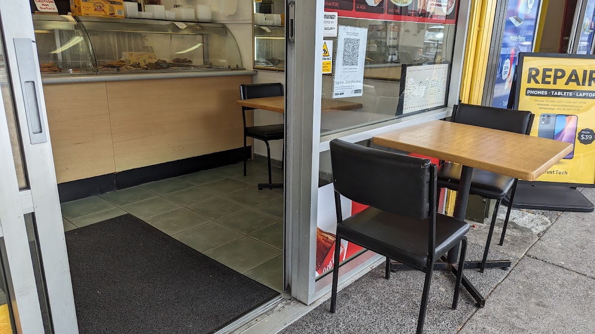 Polynesian Food Takeaway Photo 4