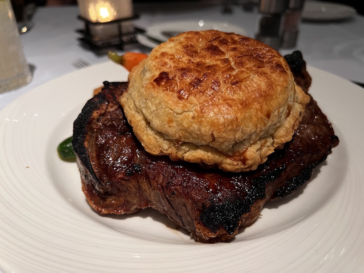 Nineteen 86 Steakhouse Photo 3
