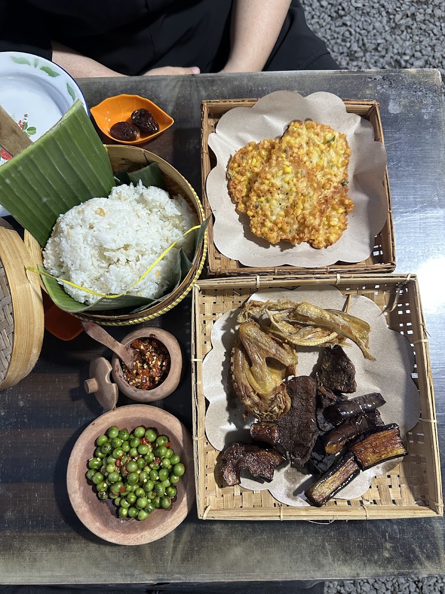 Rumah Makan Sunda 'Imah Eyang' Photo 4