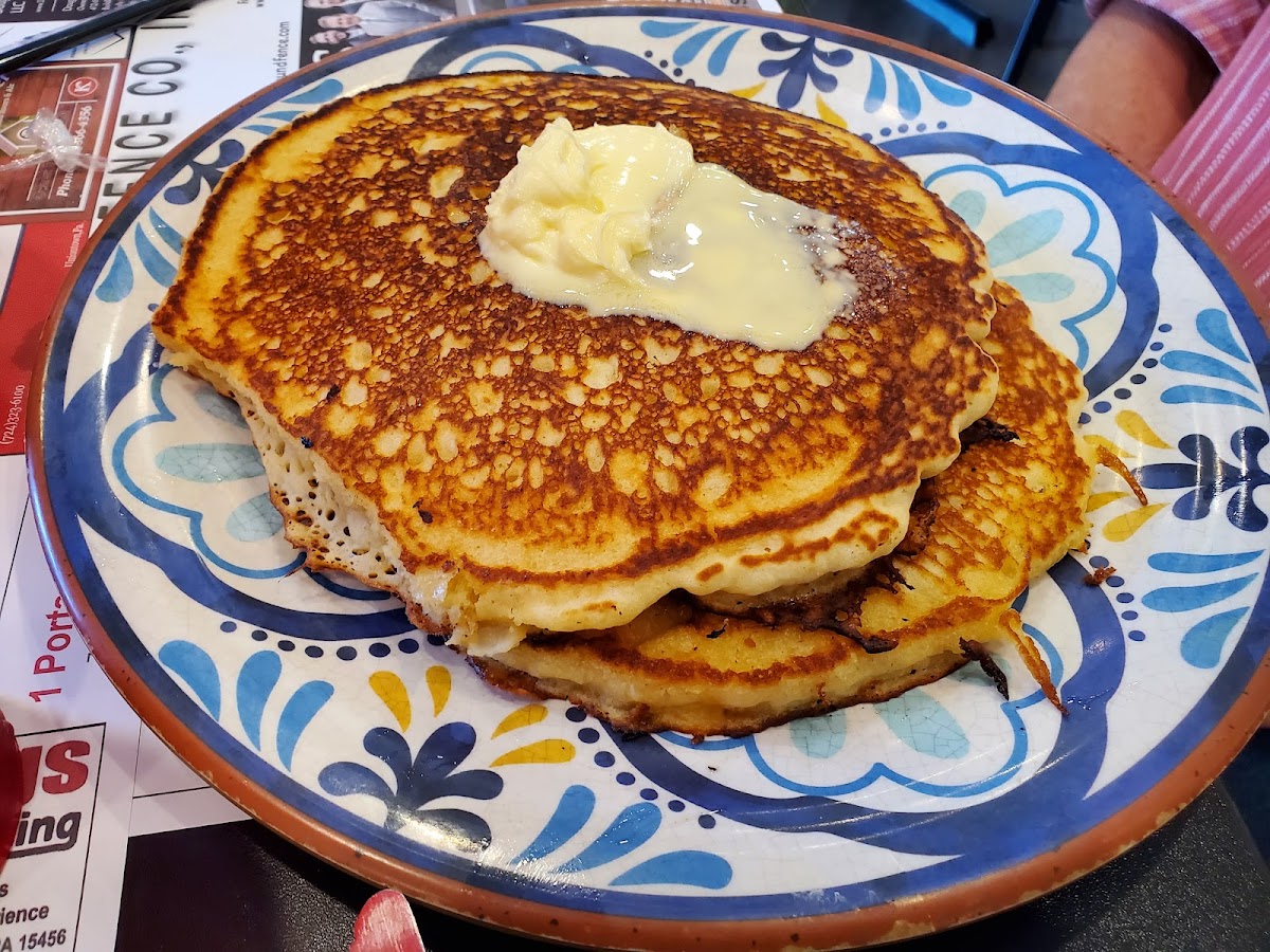 Kacie's Sports Cafe Photo 4