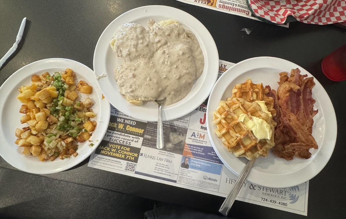 Kacie's Sports Cafe Photo 7