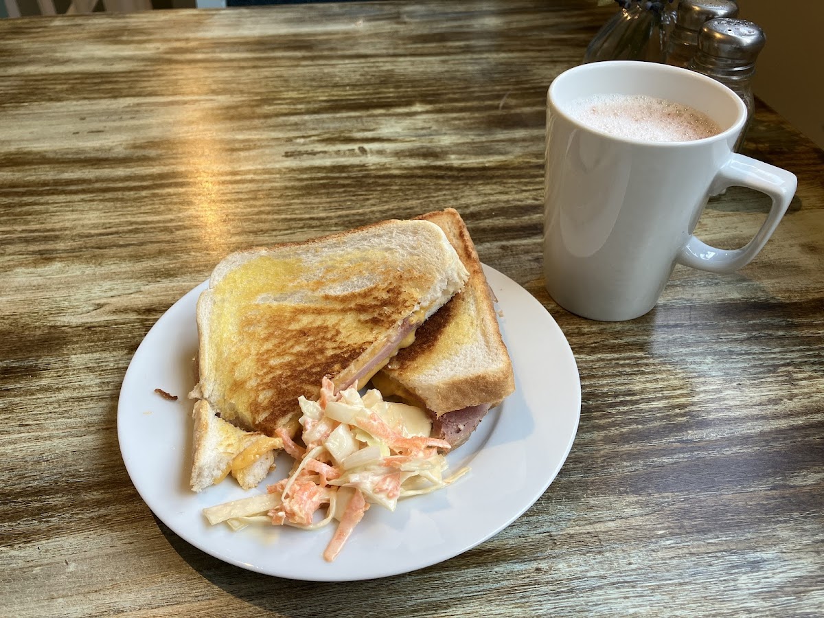 Cathedral View Cafe Photo 10
