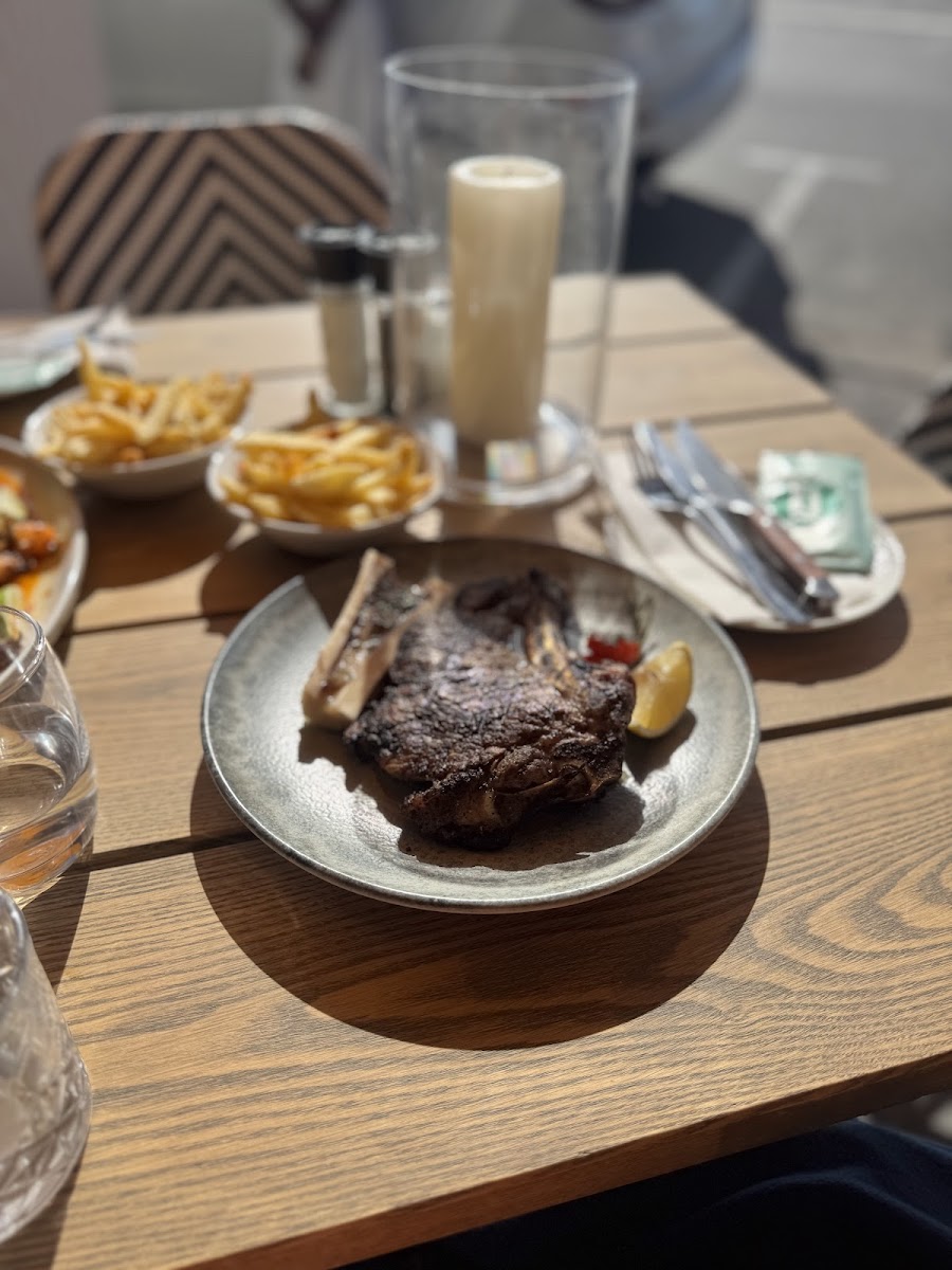 Harry's Beach Restaurant Photo 7