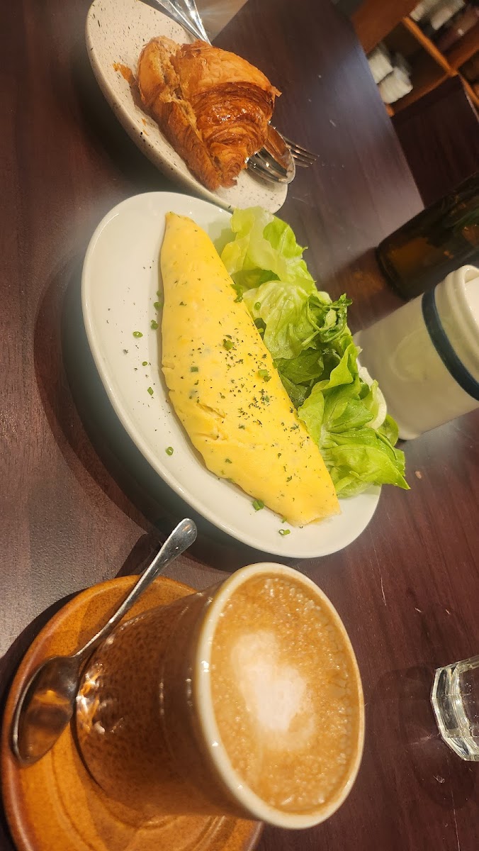 Little Flour Café - Newport World Resorts Photo 6