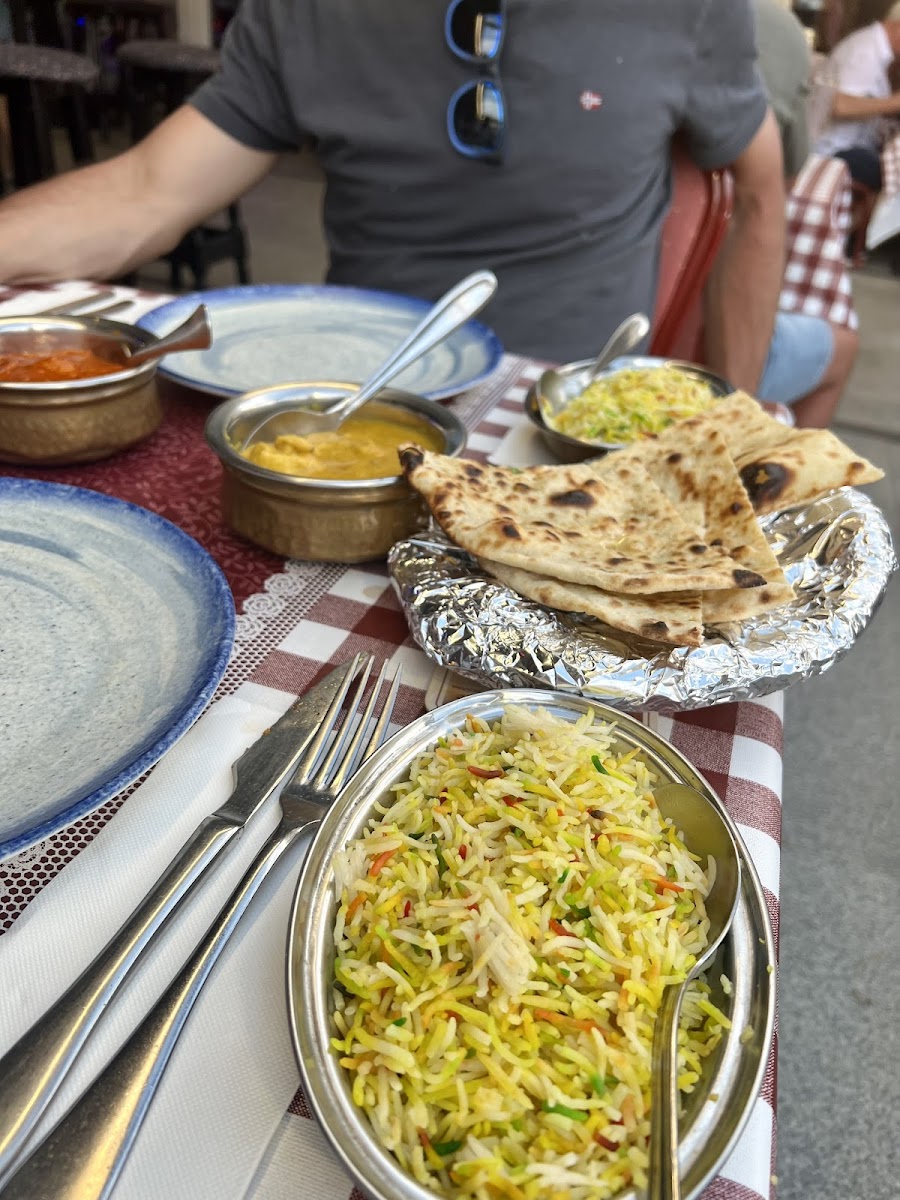 Happy Valley Indian Resturant Photo 5