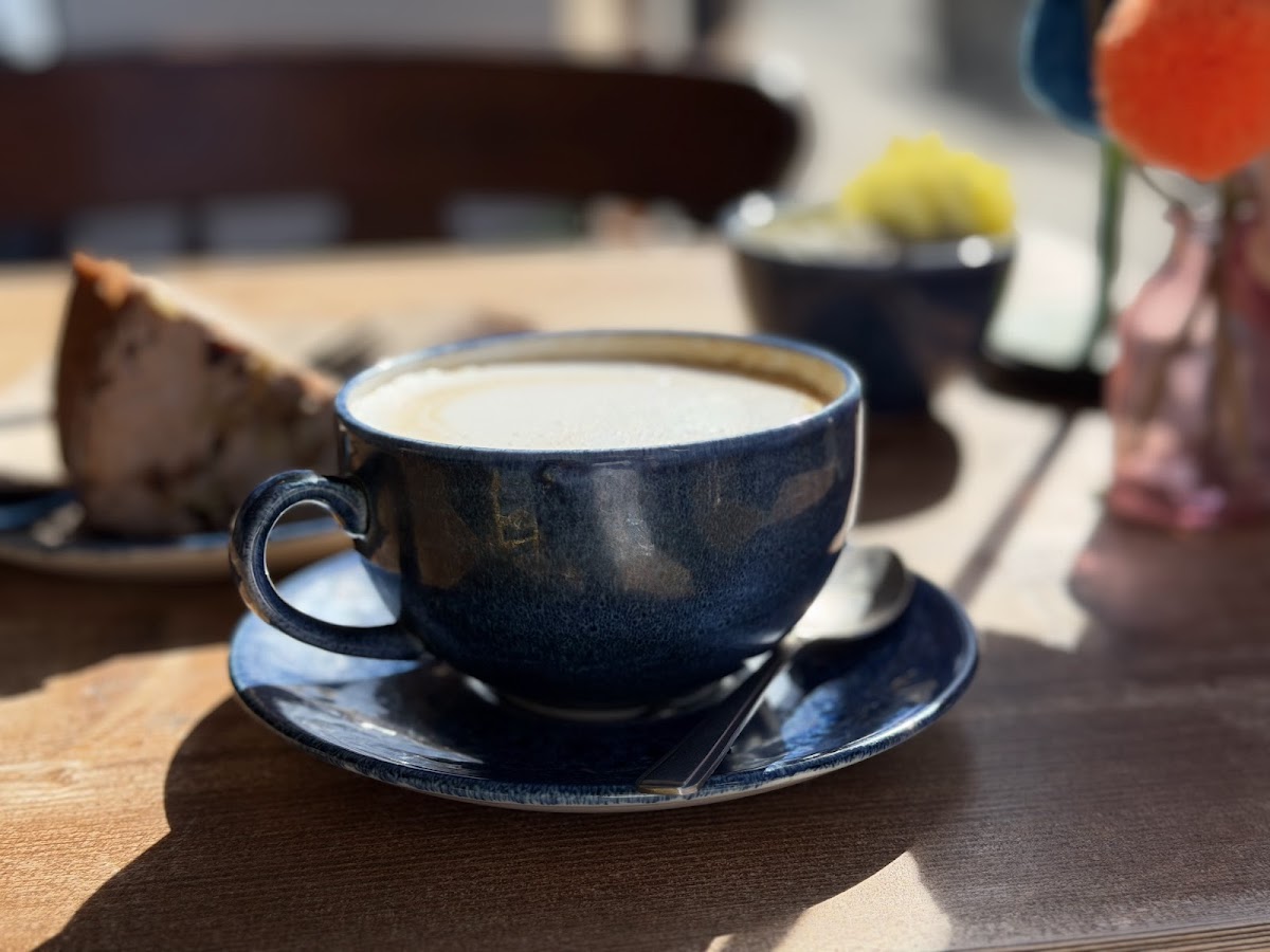 Artizan Cafe Photo 3