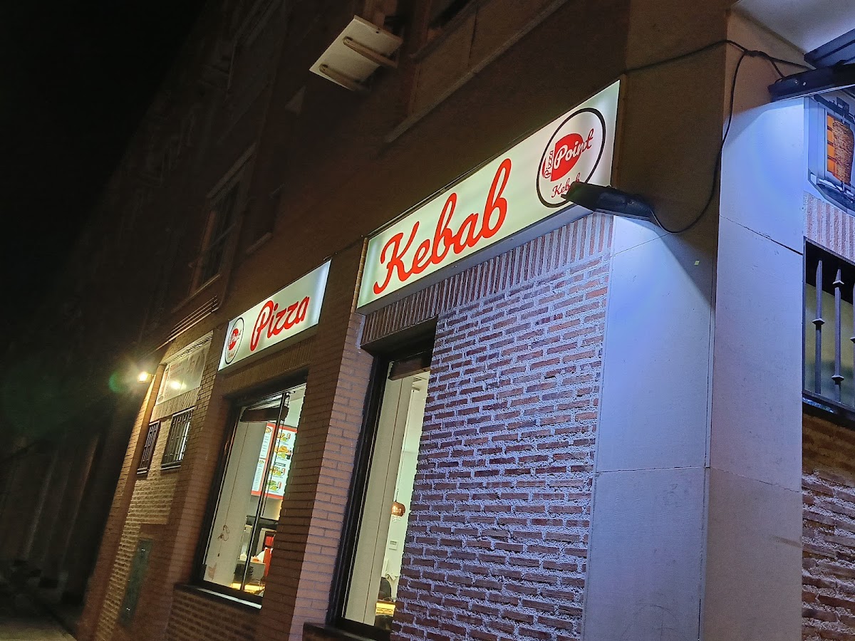 Pizza & Kebab Point Photo 2