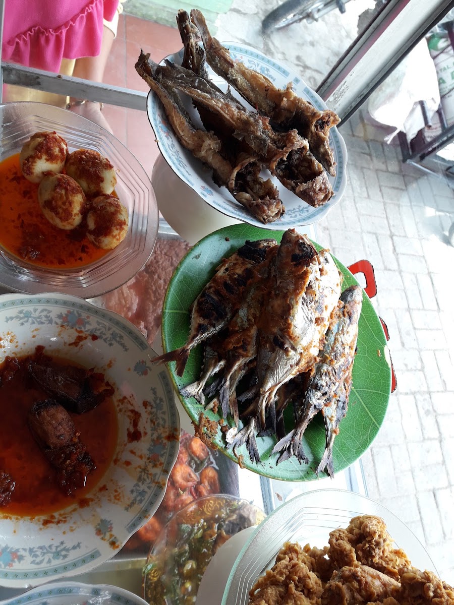 WARUNG MAKAN MBAK ERNA Photo 10