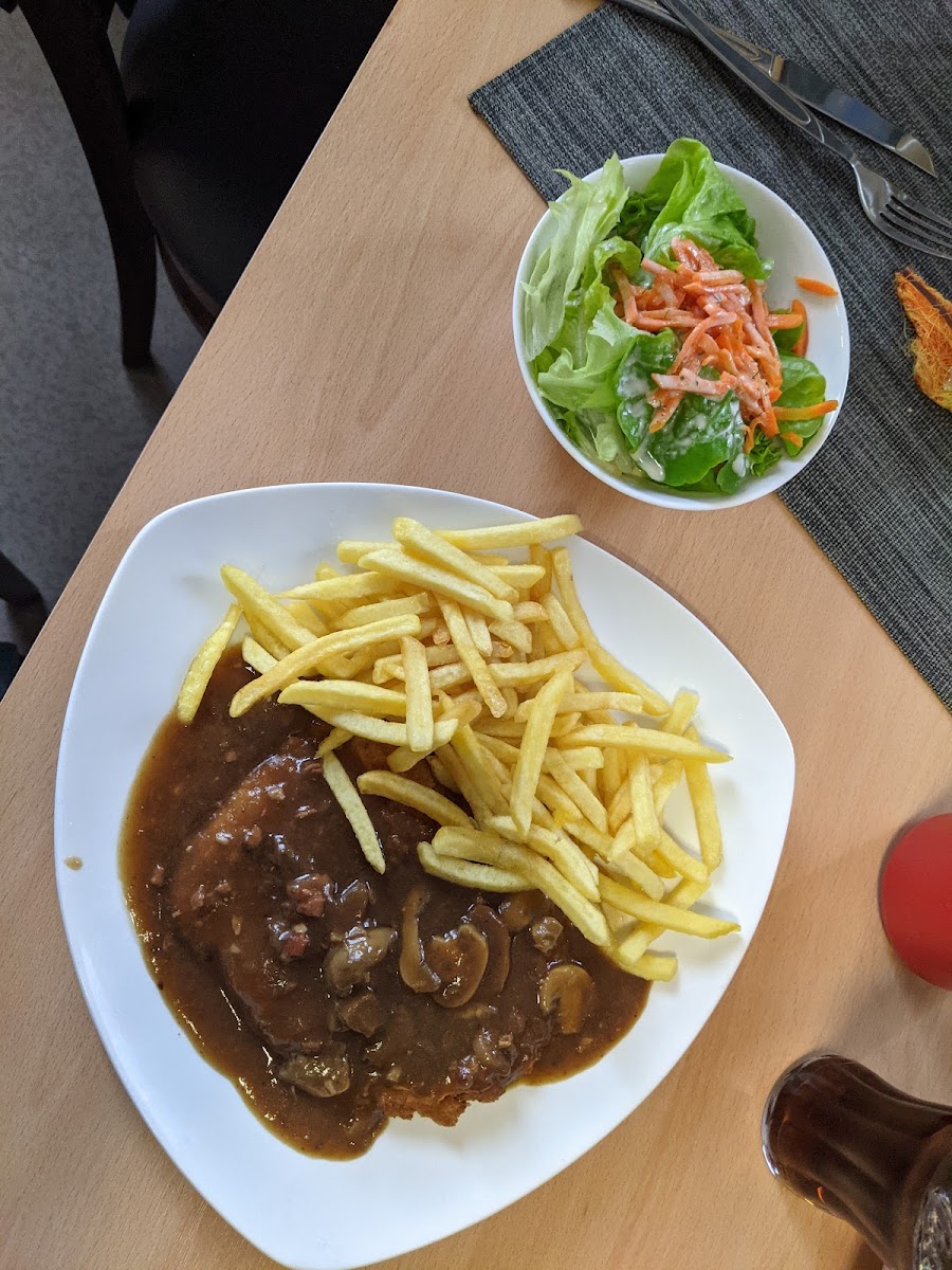 German Canteen Photo 7