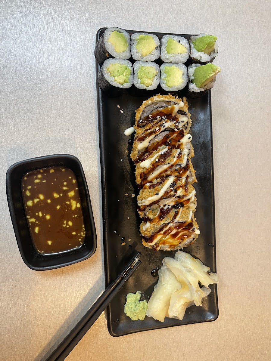 Hami Kitchen Sushi & Bubble Tea Photo 7
