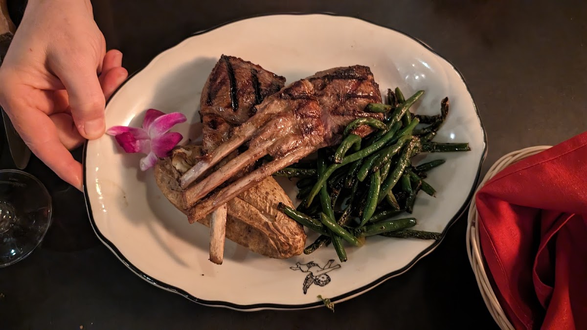 Wooden Angel Restaurant Photo 8