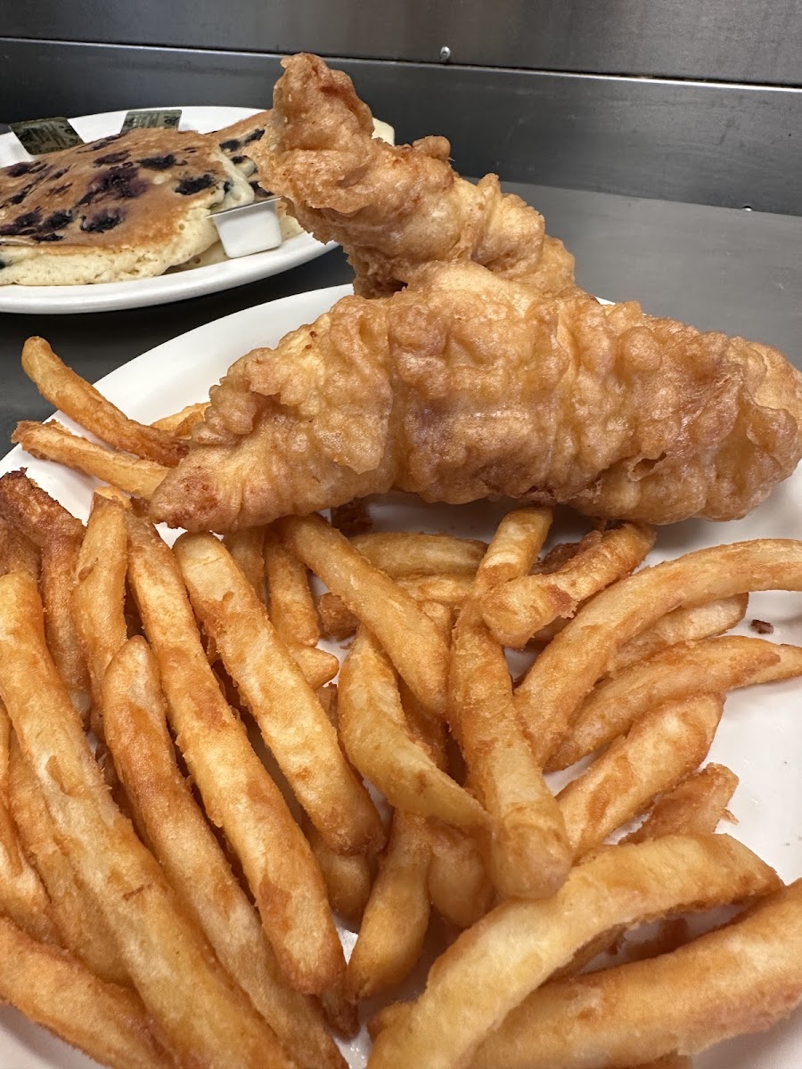 Pacific Family Restaurant Photo 2