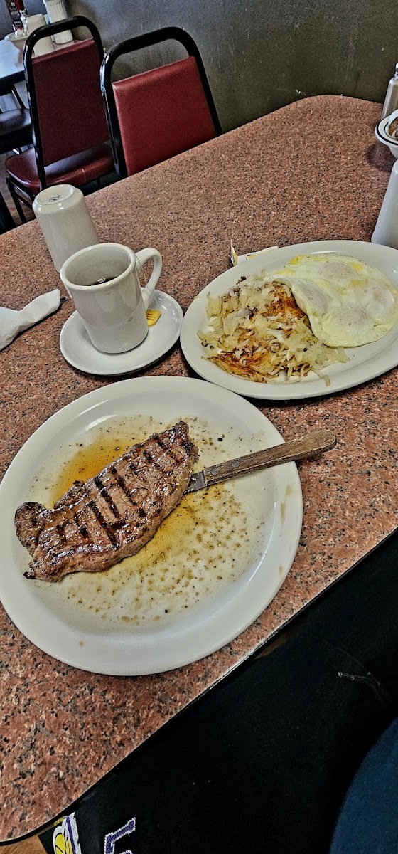 Pacific Family Restaurant Photo 5