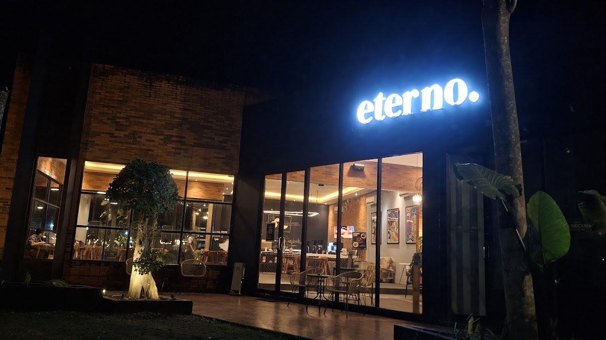 Eterno Coffee & Eatery