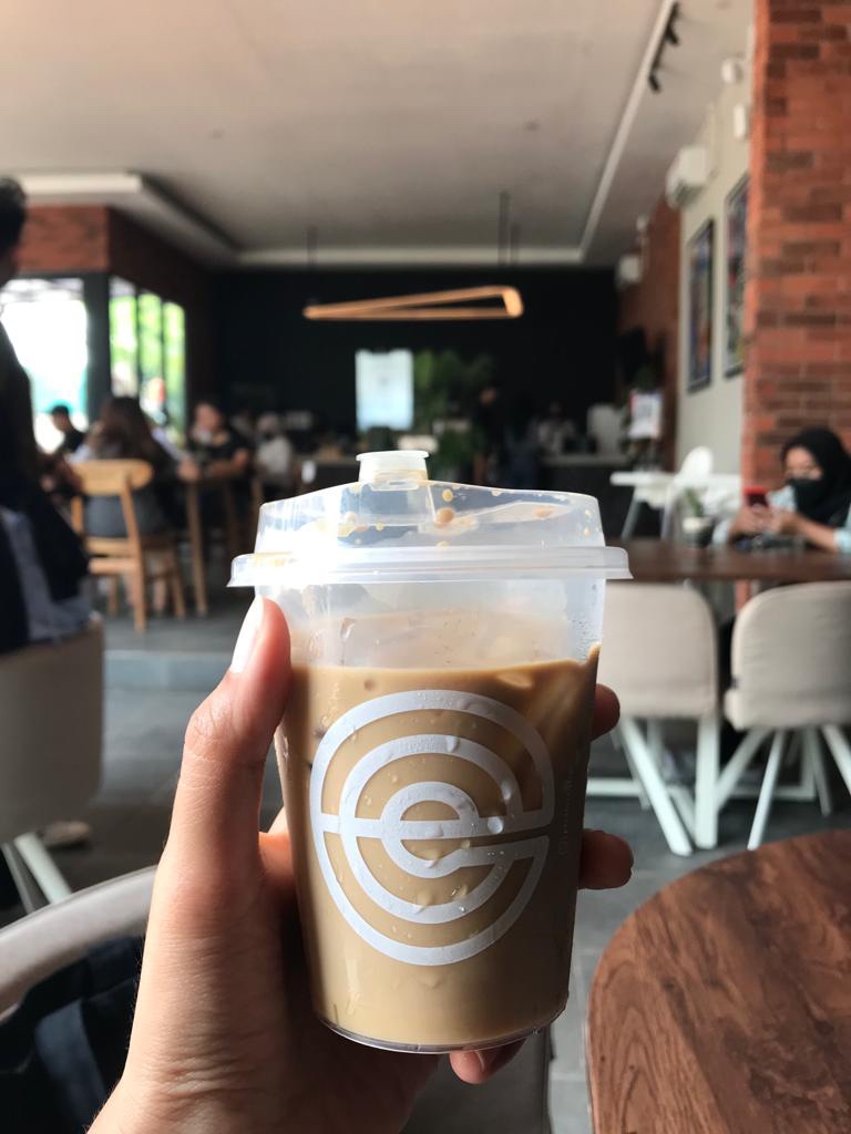 Eterno Coffee & Eatery Photo 8
