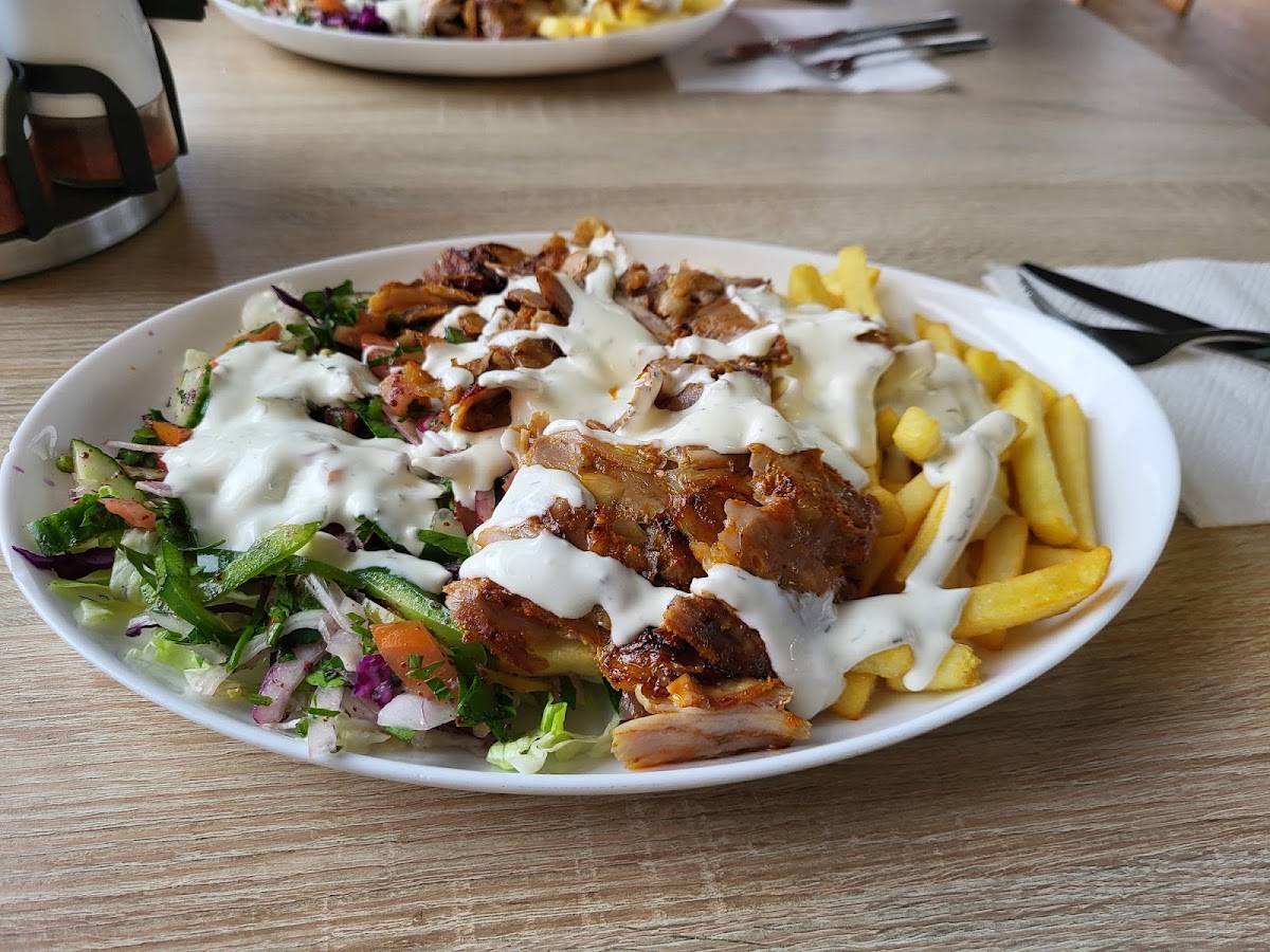 Mevlana Döner und Pizza Haus Photo 7