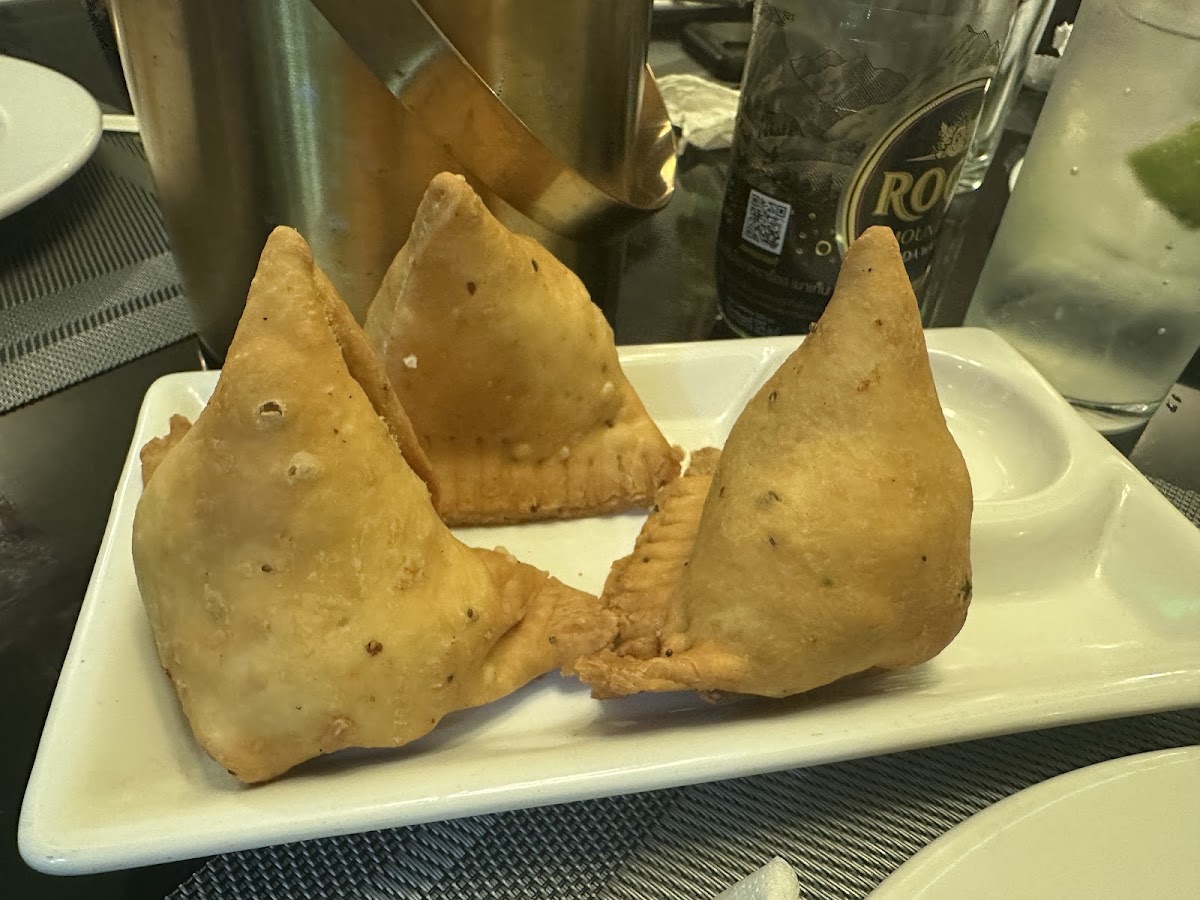 V Unity Indian Food & Restaurant Photo 6